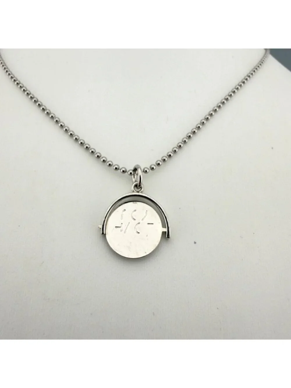 Marc Jacobs Spinner Pendant Charm Necklace P.S. I Love You Message Silver Tone